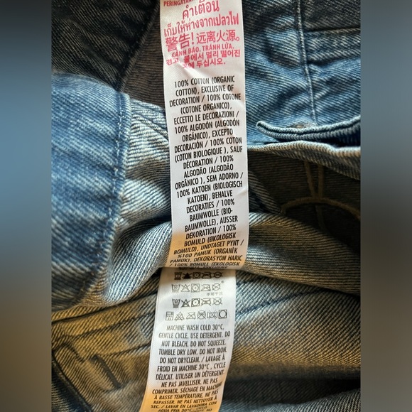 Disney Parks 2025 Cinderella 75th Anniversary Denim Jean Jacket Sequin - Picture 6 of 6